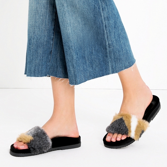 Zara Black Neutral Velvet Faux Fur Slide Sandals